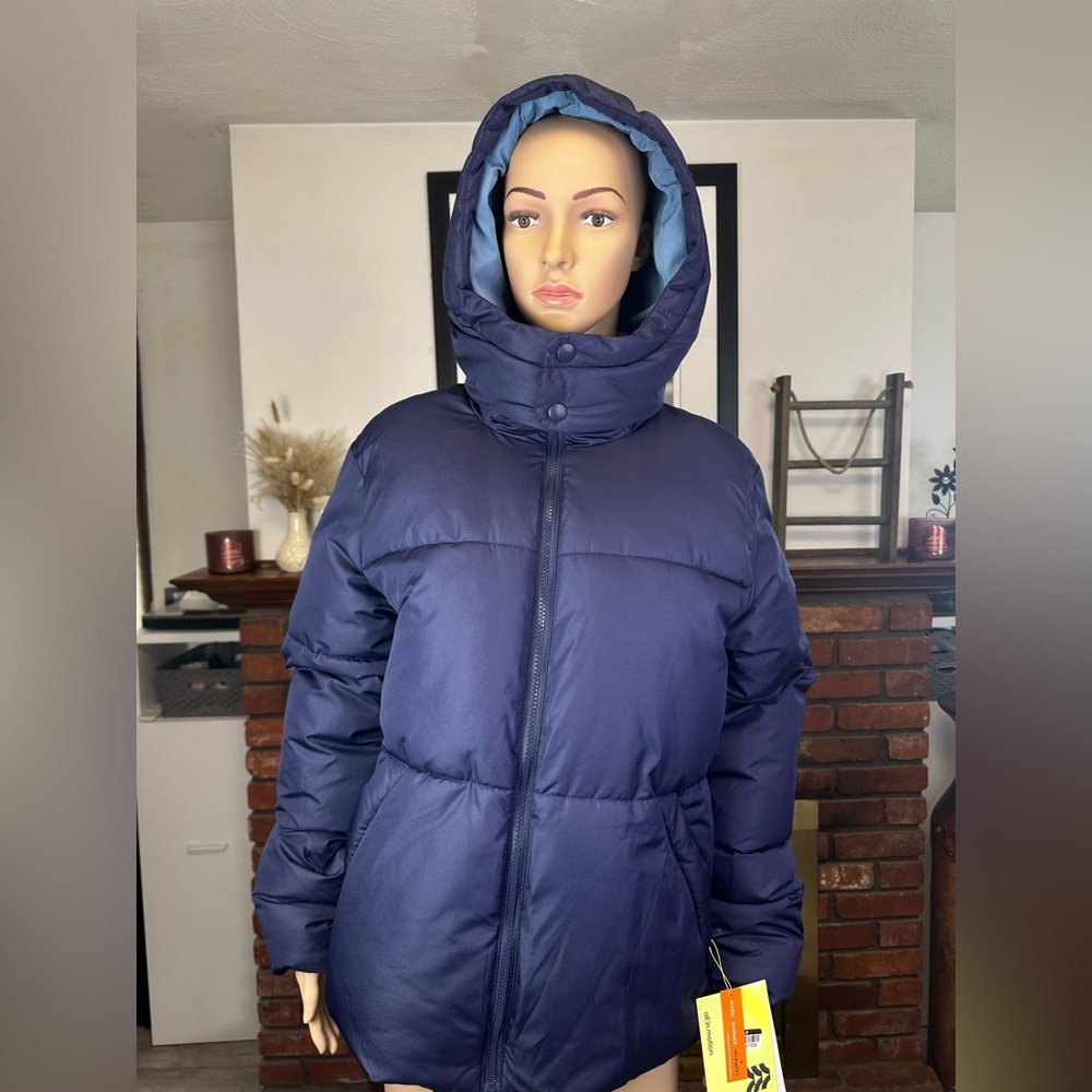 Women's Blue Short Puffer Jacket -Small